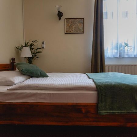 Hotel Aslan Tarnowskie Góry Kültér fotó
